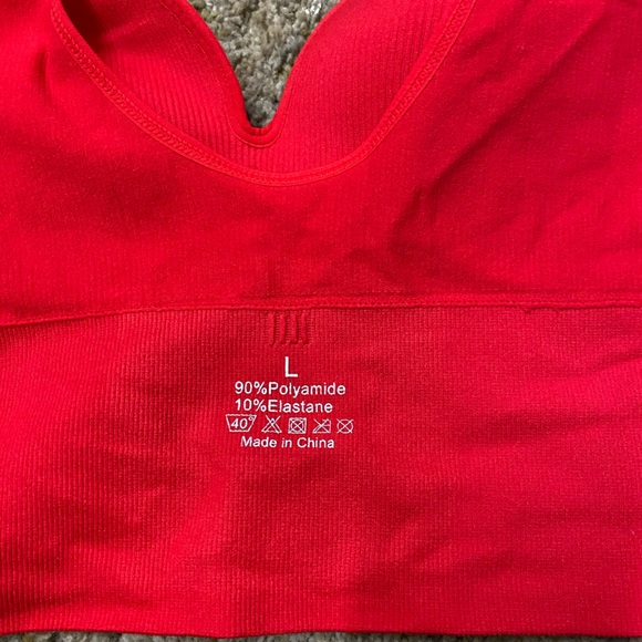 Lot of 3-tank top/ athletic bras with padding liner - Picture 2 of 5